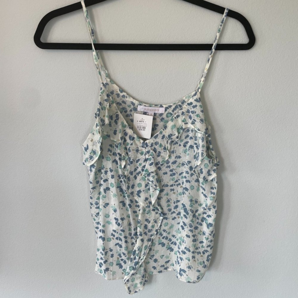 Delicate ruffle floral top